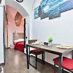 Storico 31 - Tiny & Comfy Studio Apartment