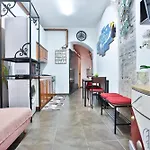 Storico 31 - Tiny & Comfy Studio Apartment