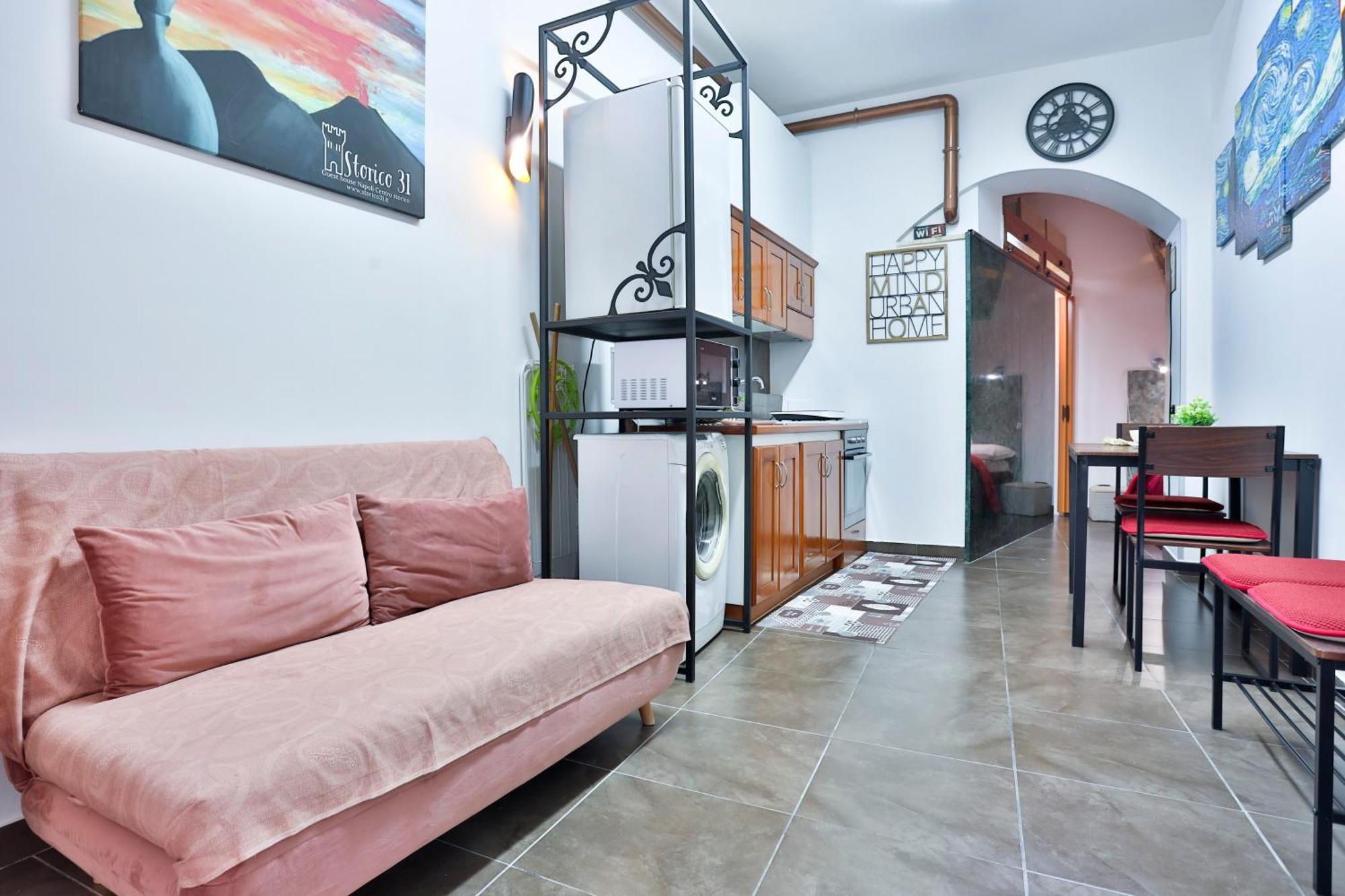 Storico 31 - Tiny & Comfy Apartment Naples